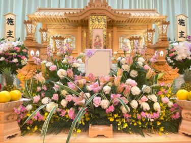 Understanding Japanese Funeral Customs and Etiquette